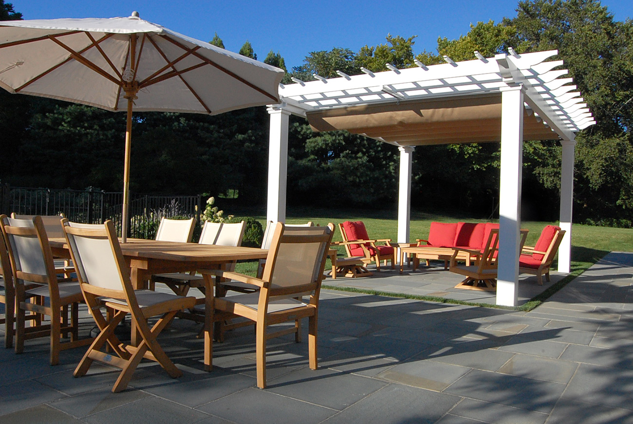 The LaurelRock Company - Residential Landscaping in CT - Sunset Ridge - Outdoor Dining